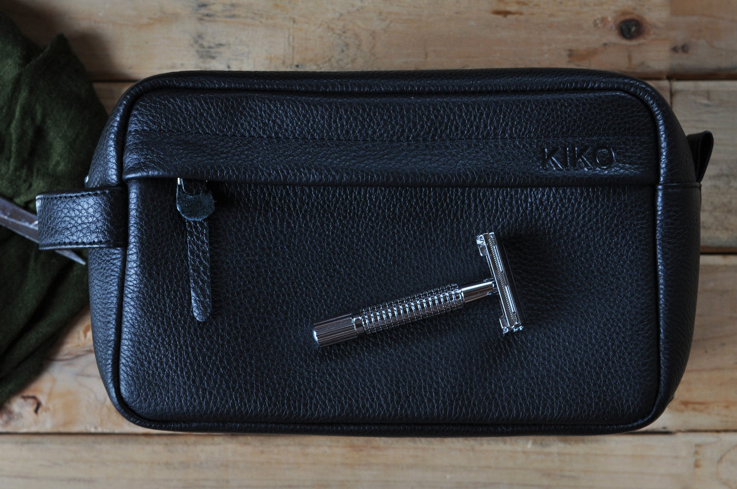 Premium Leather Travel Kit – Black Pebble with Handle & Side Pouch (9" x 5.5" x 4.5")