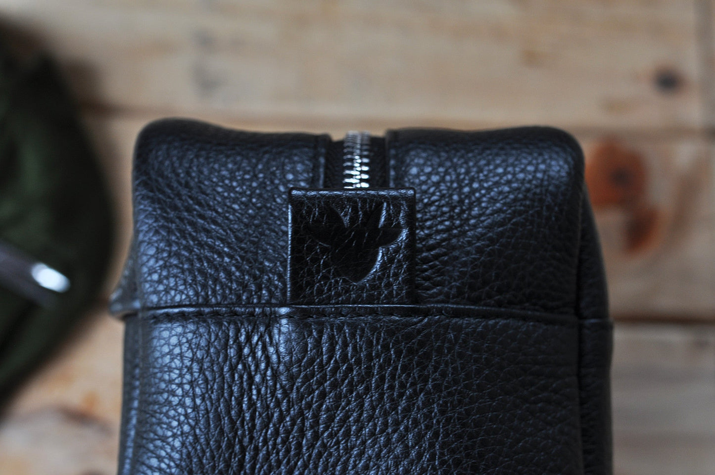 Premium Leather Travel Kit – Black Pebble with Handle & Side Pouch (9" x 5.5" x 4.5")