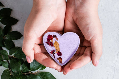 Heart-Shaped Lavender Shower Steamers – Set of 5 in Gift Box, Personalized Option Available