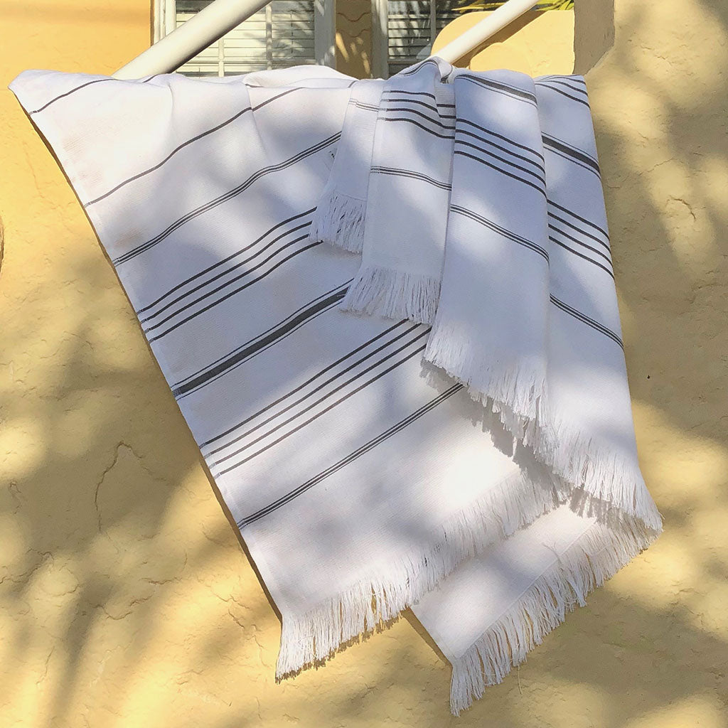 Classic Terry Turkish Towel – 100% Turkish Cotton, Hand-Loomed, Lightweight & Absorbent